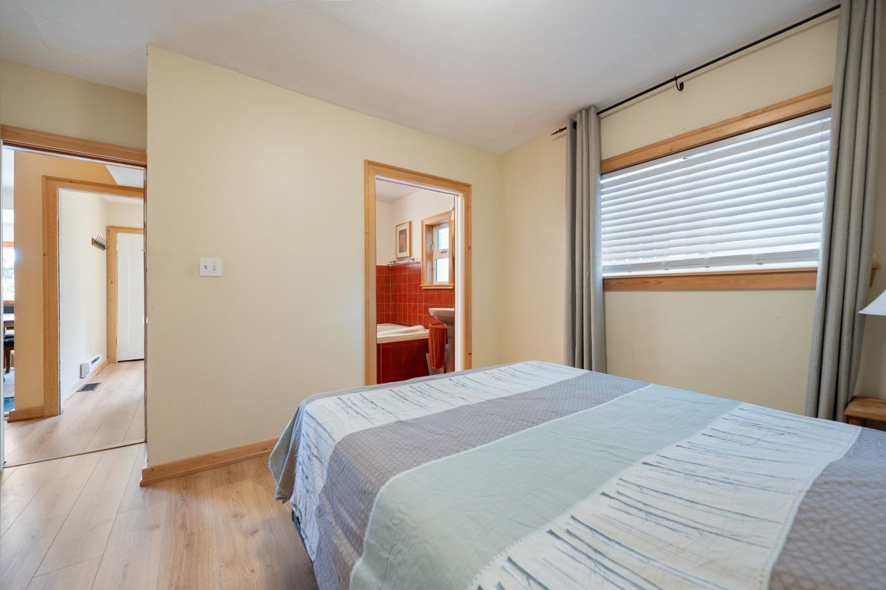 2268 E 7th Avenue Vancouver, BC - 12