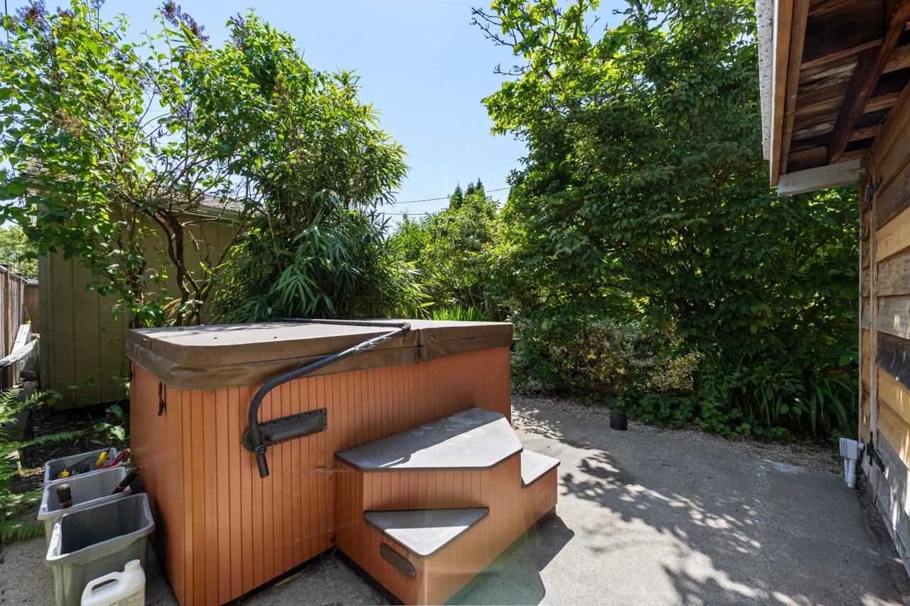 2268 E 7th Avenue Vancouver, BC - 29