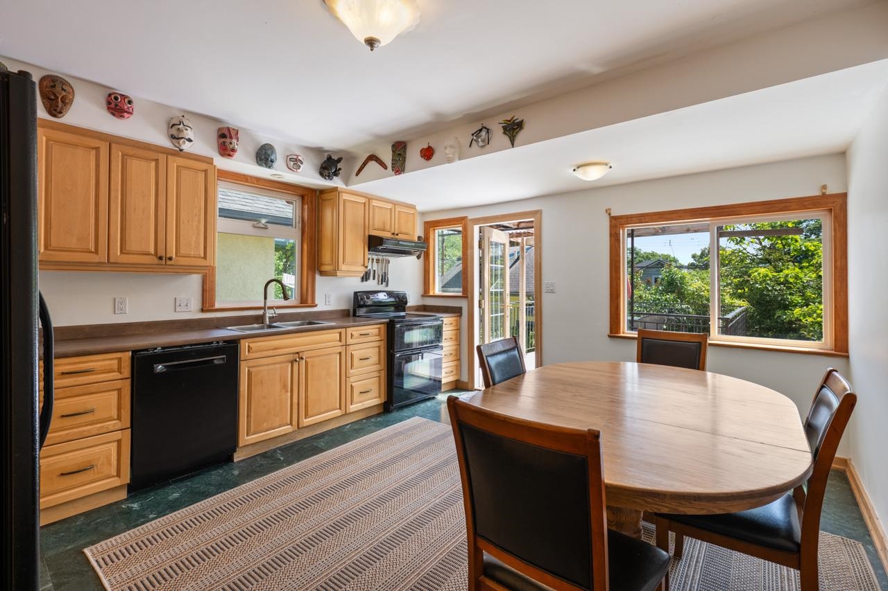 2268 E 7th Avenue Vancouver, BC - 5