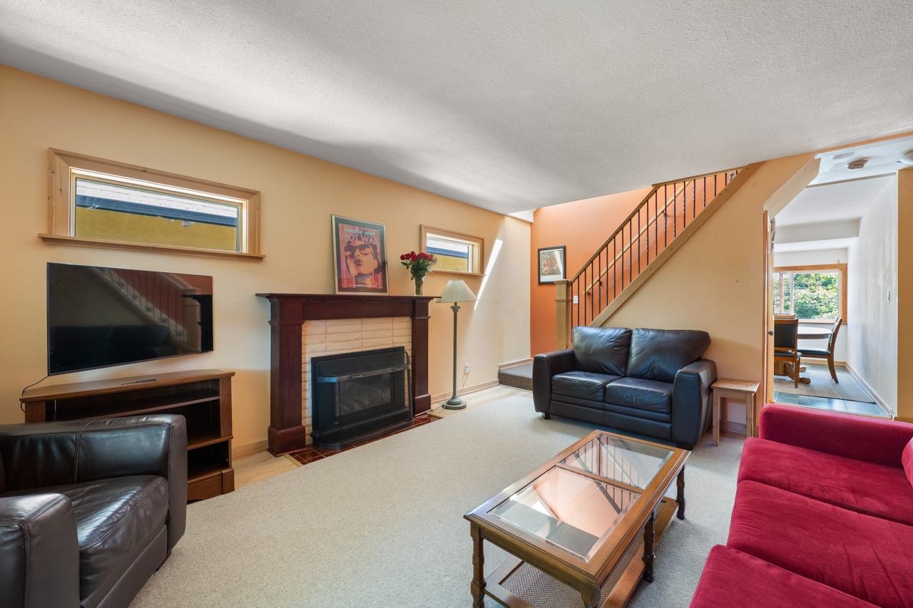 2268 E 7th Avenue Vancouver, BC - 3