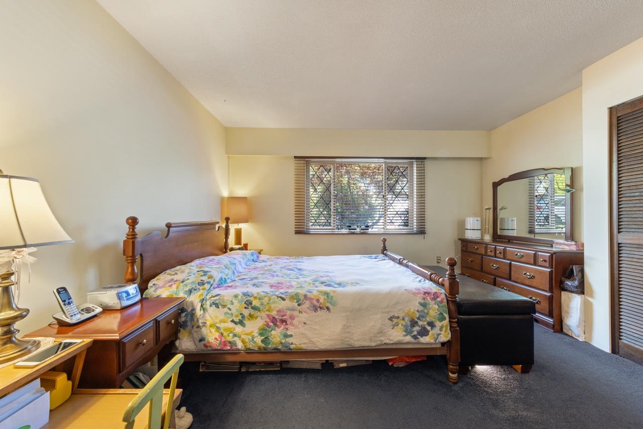 2472 E 12th Avenue Vancouver, BC - 21