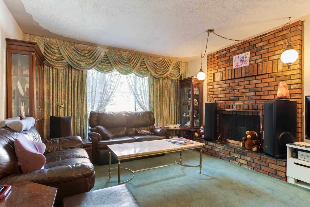 2472 E 12th Avenue Vancouver, BC - 14