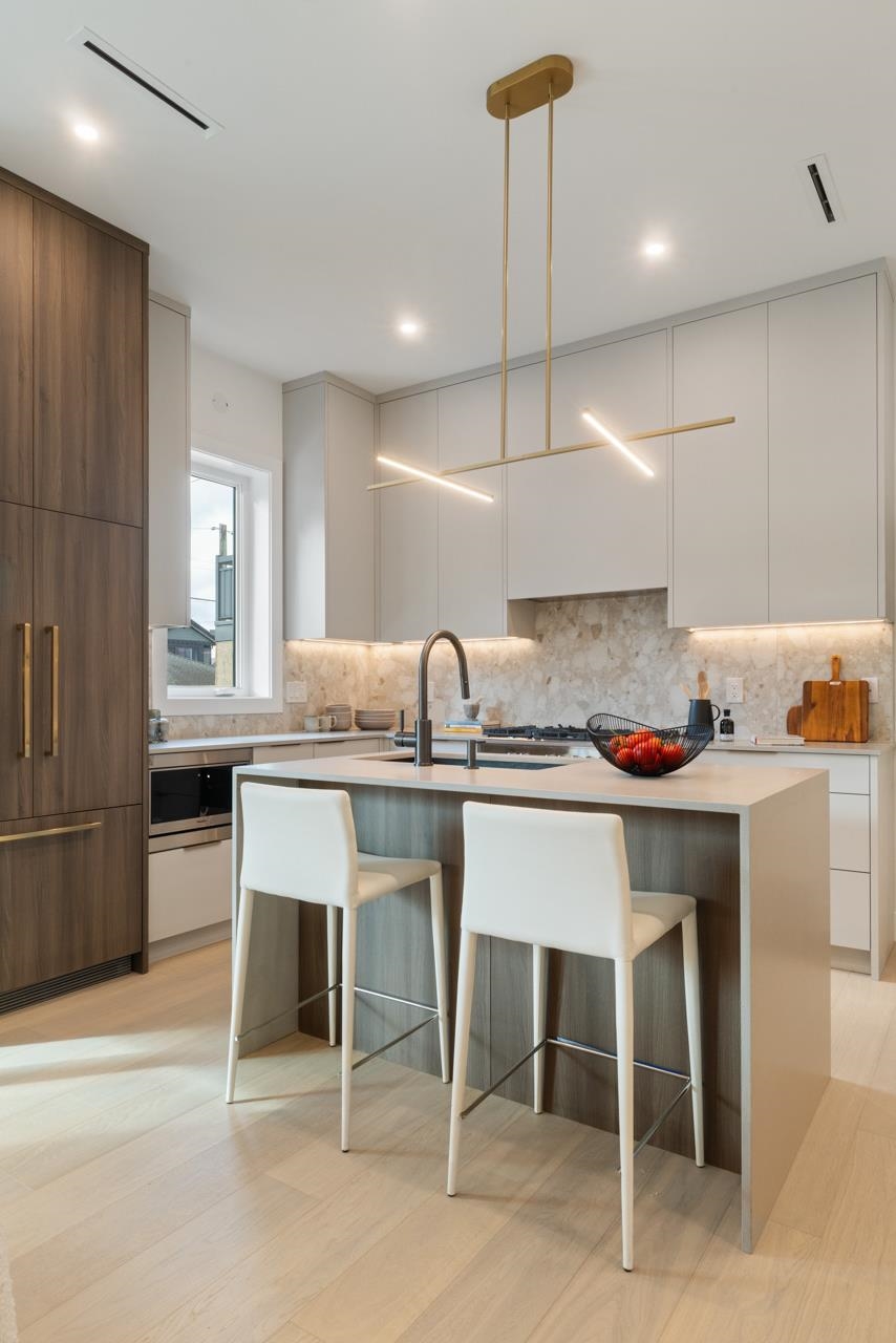 2 2680 E 5th Avenue Vancouver, BC - 16