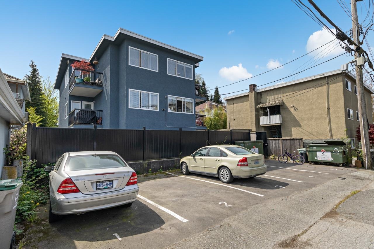1923 Parker Street Vancouver, BC - 37