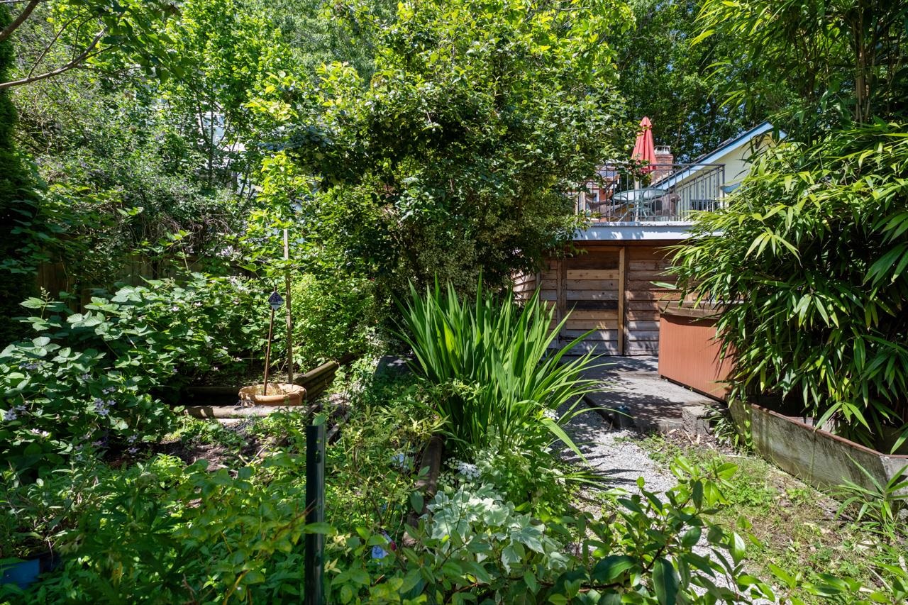 2268 E 7th Avenue Vancouver, BC - 39