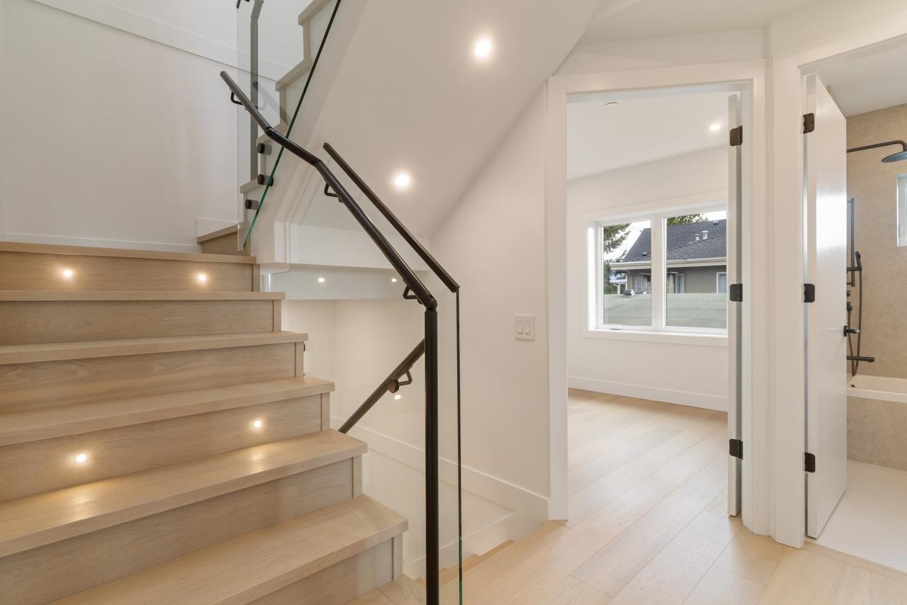 2 2680 E 5th Avenue Vancouver, BC - 28