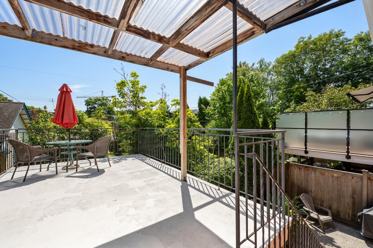 2268 E 7th Avenue Vancouver, BC - 20