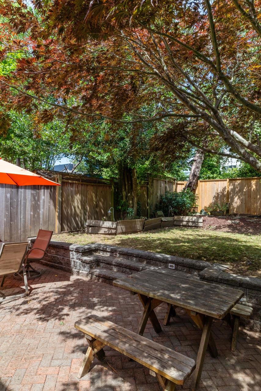 1737 E 5th Avenue Vancouver, BC - 20