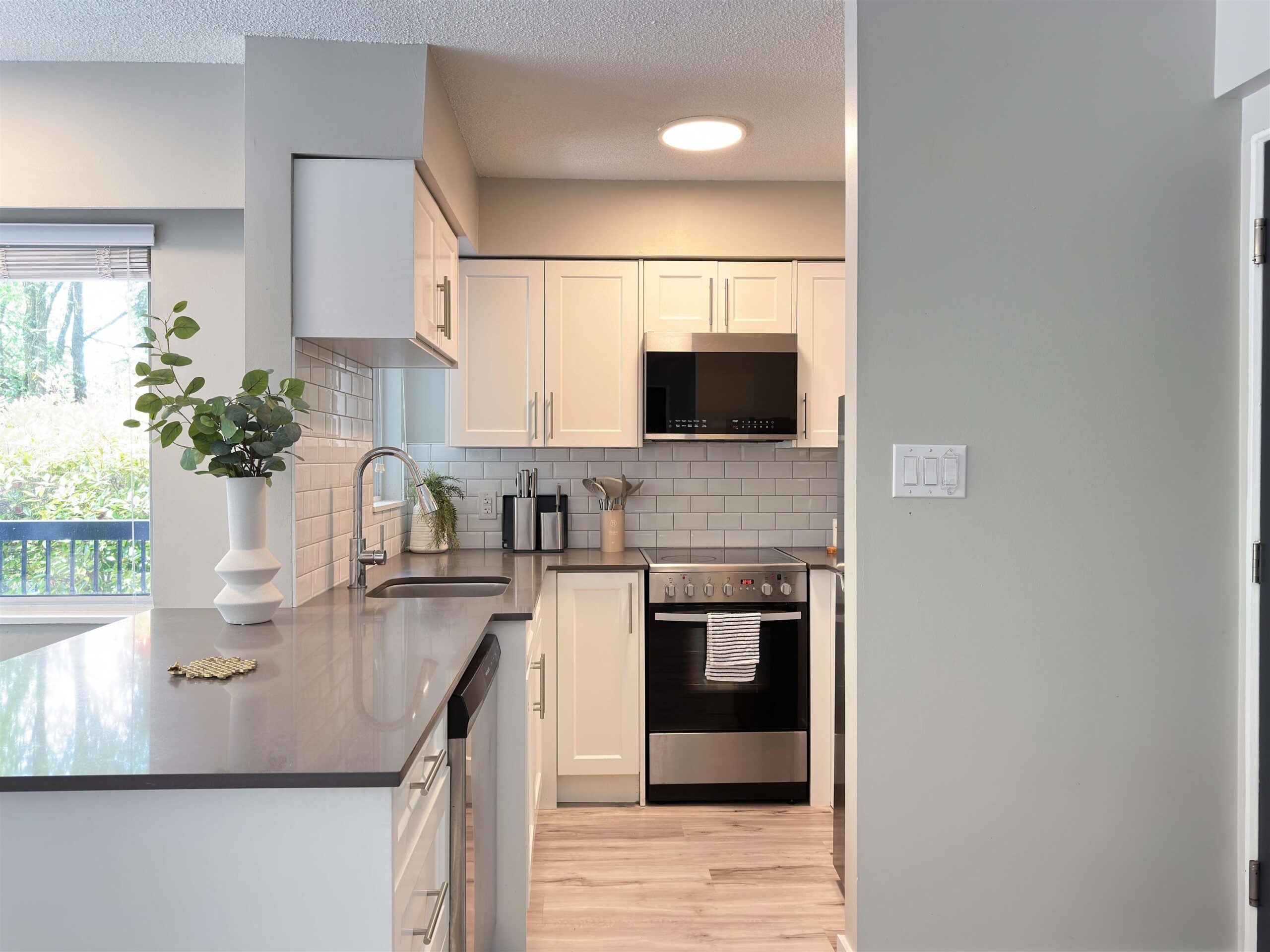 1923 Parker Street Vancouver, BC - 4