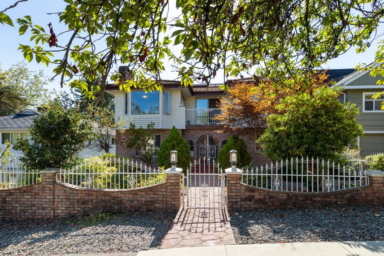 2472 E 12th Avenue Vancouver, BC - 1