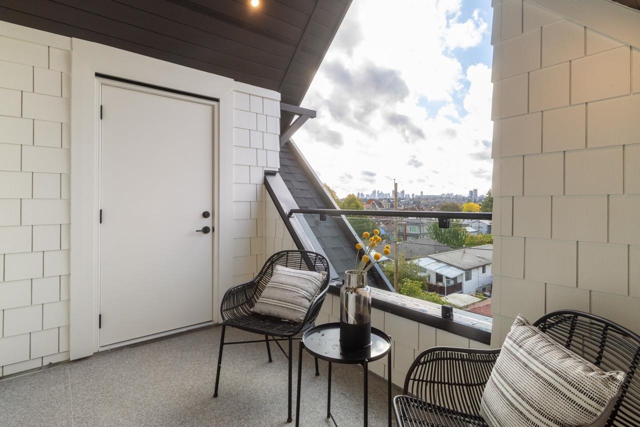 2 2680 E 5th Avenue Vancouver, BC - 36