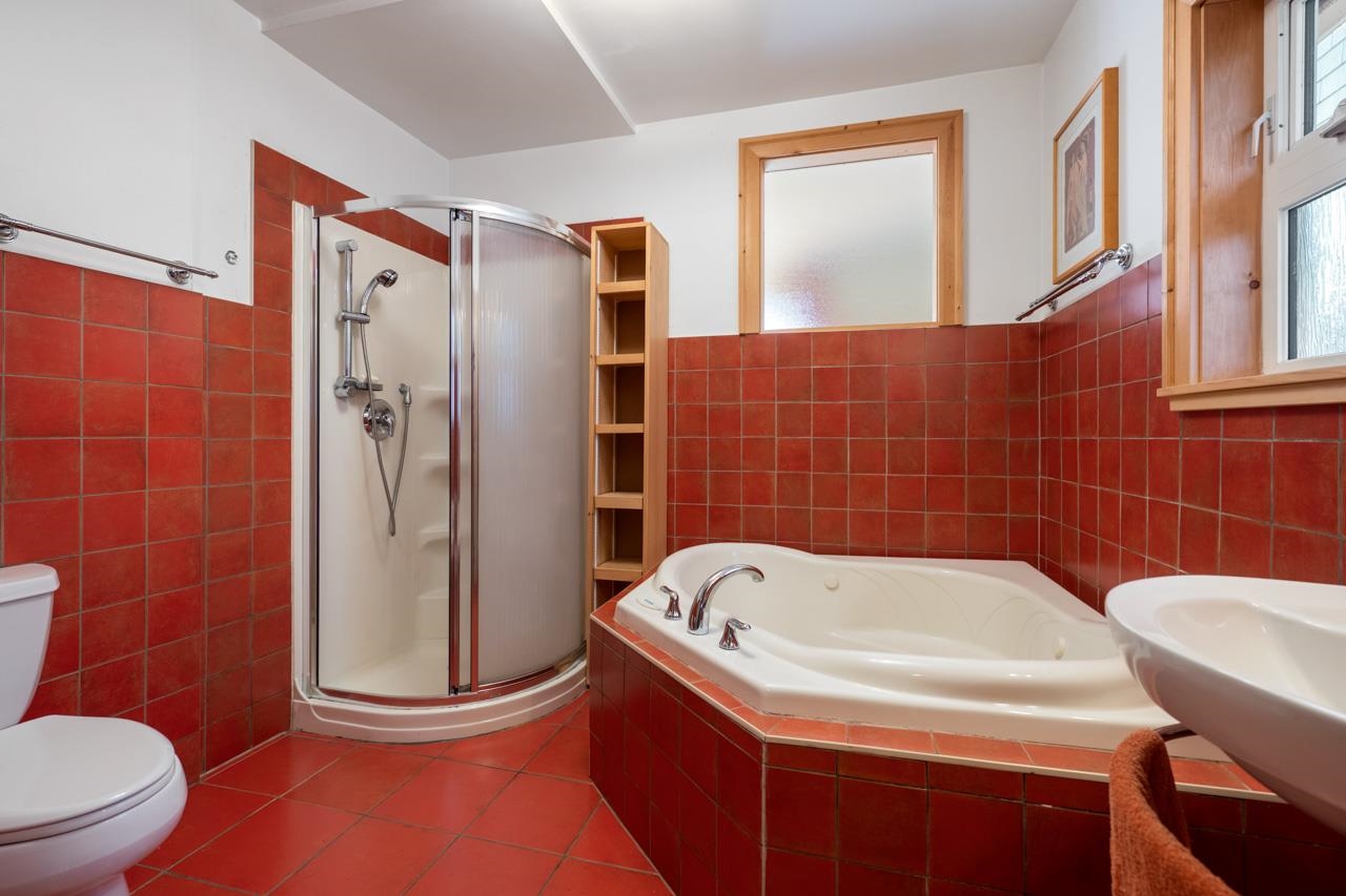 2268 E 7th Avenue Vancouver, BC - 13