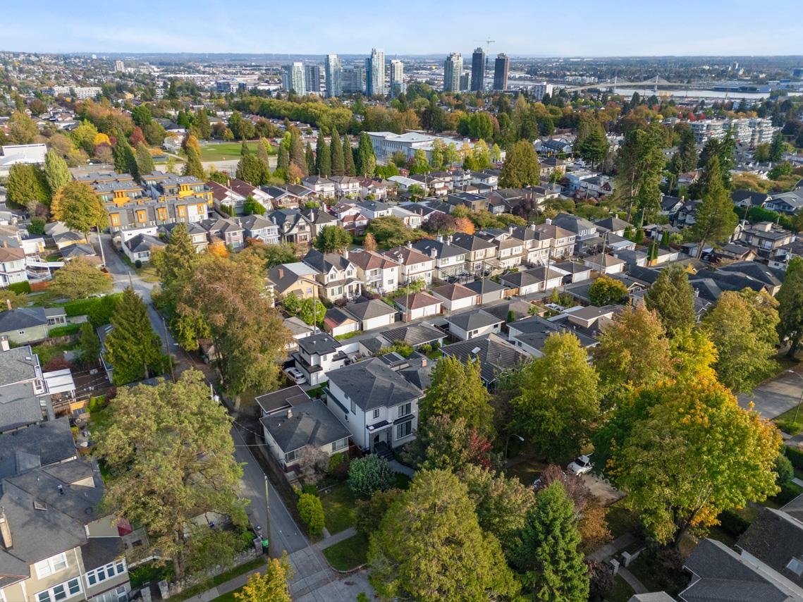 7526 Selkirk Street Vancouver, BC - 4
