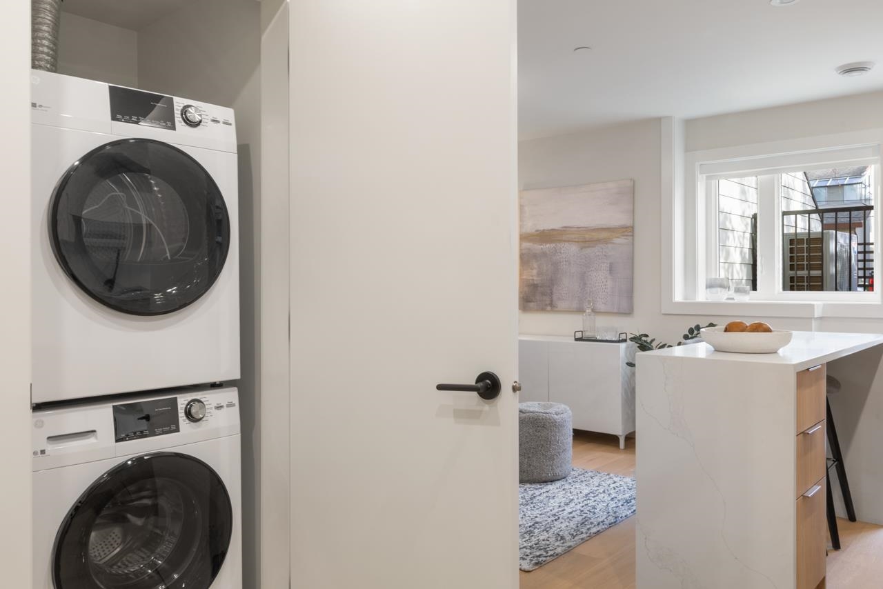 1 1937 Templeton Drive Vancouver, BC - 13