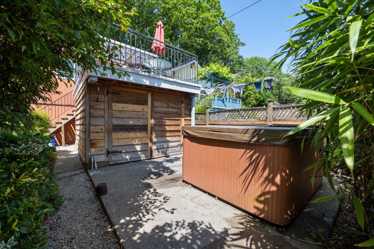 2268 E 7th Avenue Vancouver, BC - 35