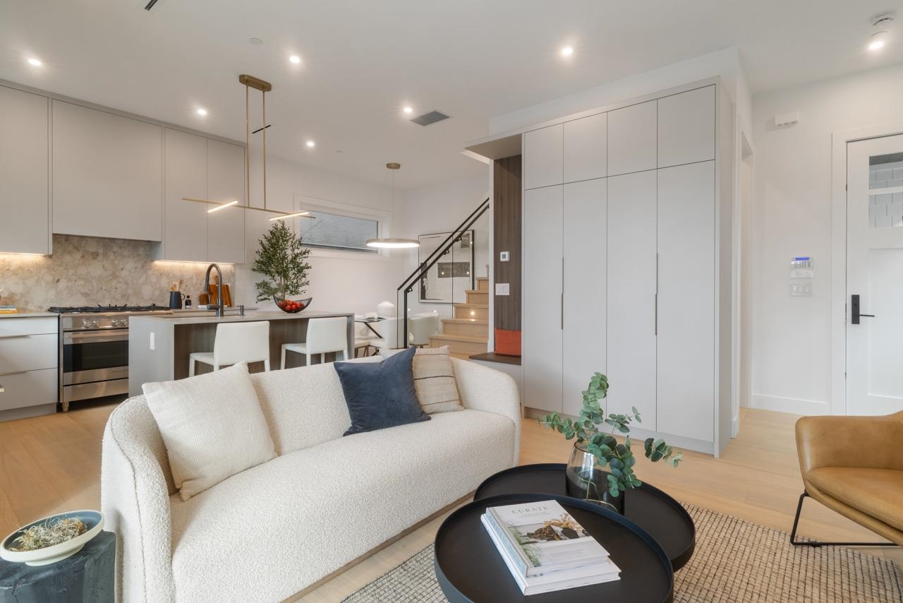 2 2680 E 5th Avenue Vancouver, BC - 7