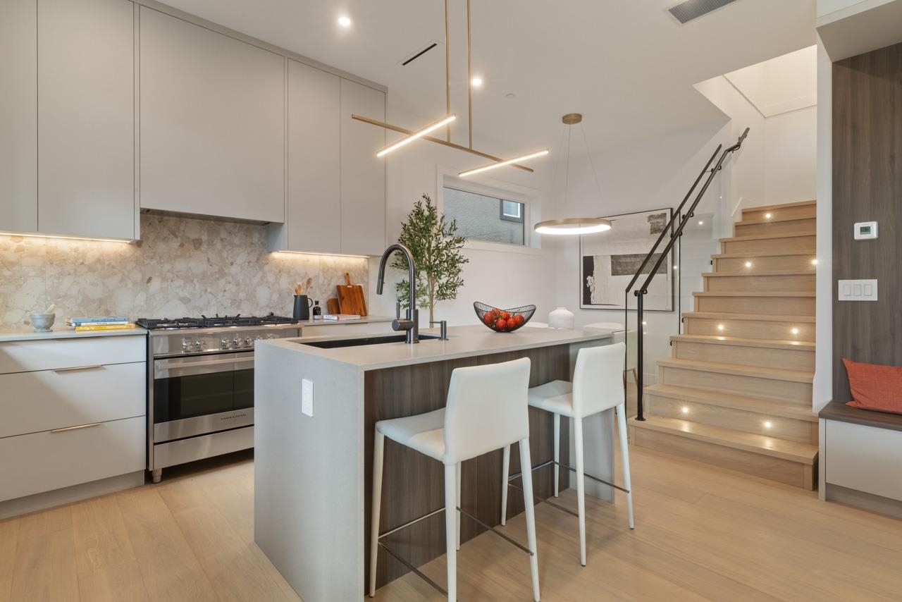 2 2680 E 5th Avenue Vancouver, BC - 10