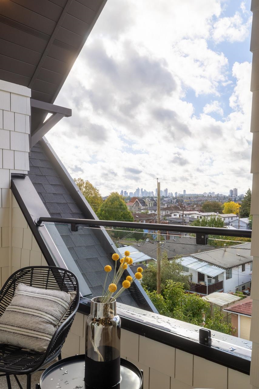 2 2680 E 5th Avenue Vancouver, BC - 35