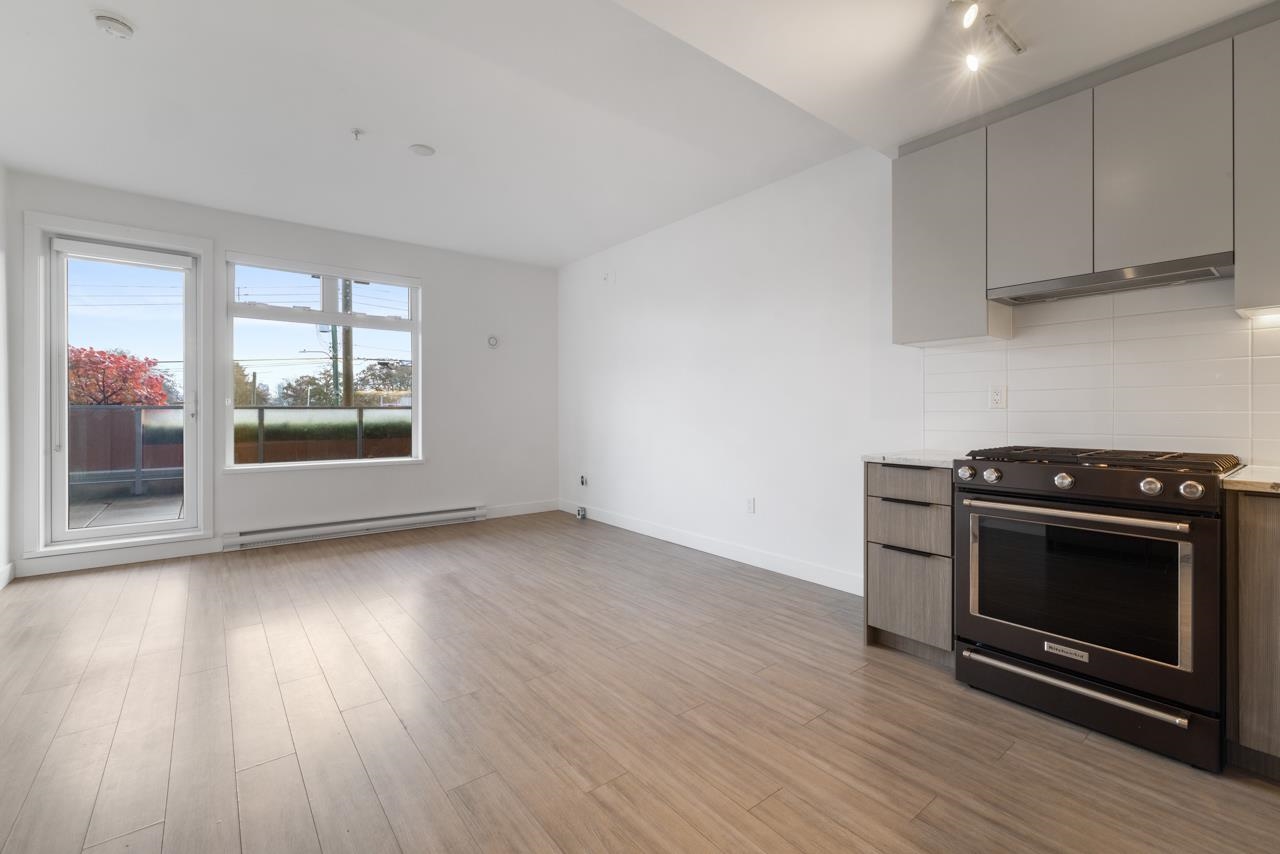 203 2408 Grant Street Vancouver, BC - 11