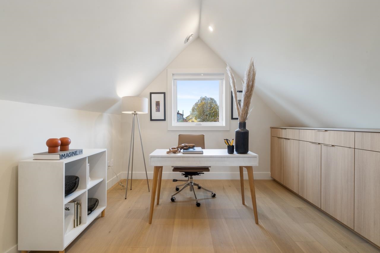 2 1937 Templeton Drive Vancouver, BC - 32