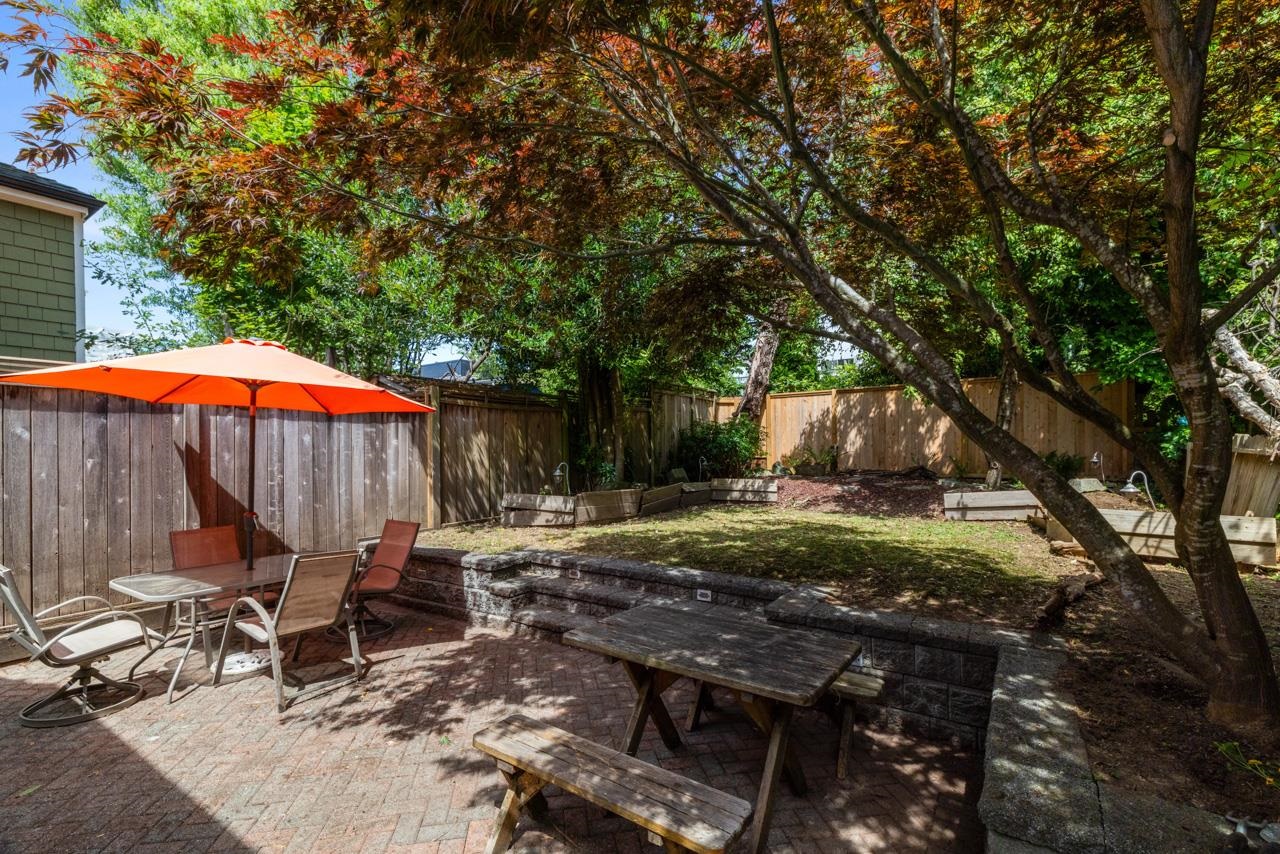 1737 E 5th Avenue Vancouver, BC - 19