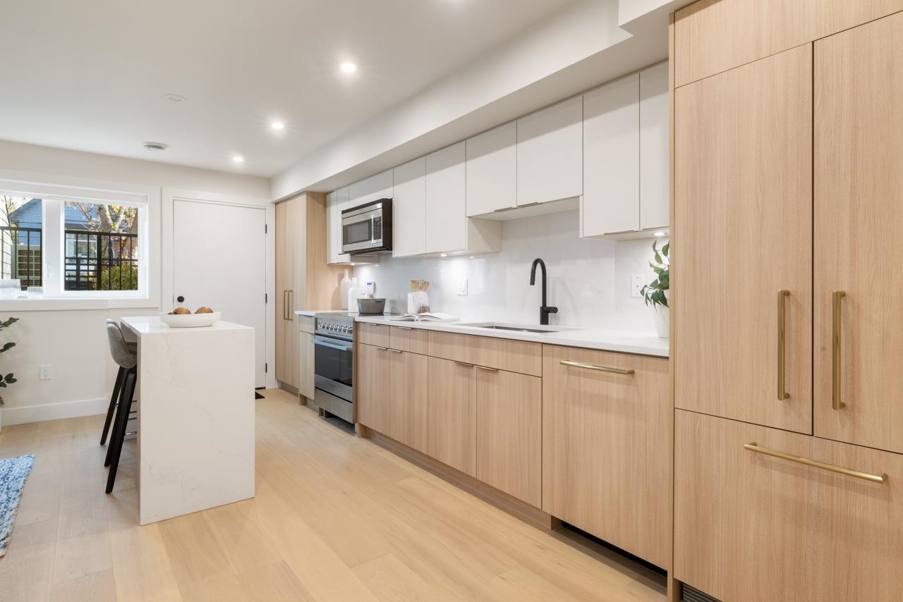 1937 Templeton Drive Vancouver, BC - 28