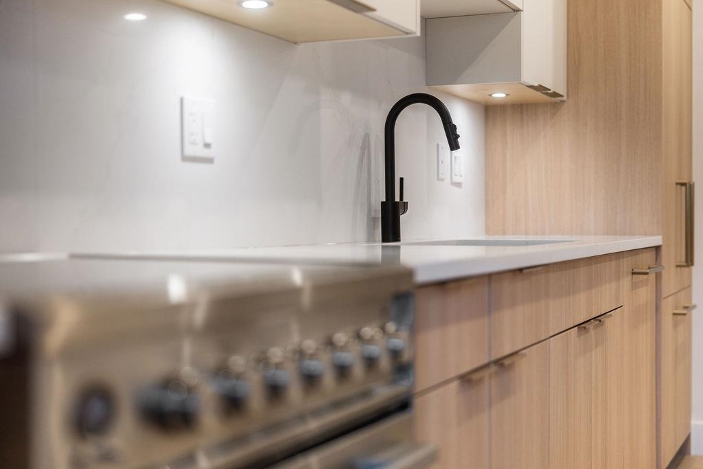 1 1933 Templeton Drive Vancouver, BC - 9