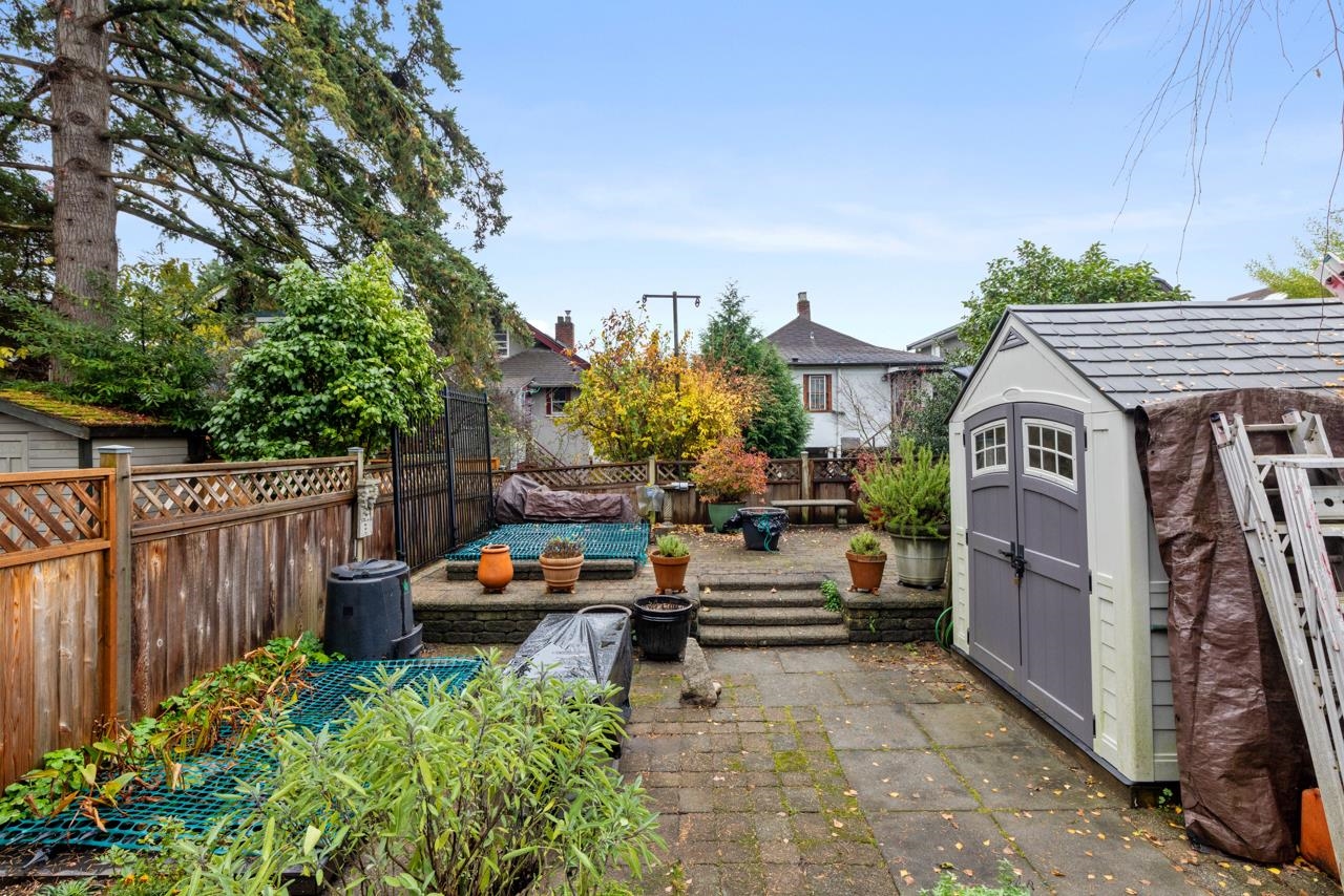 1752 E 4th Avenue Vancouver, BC - 25