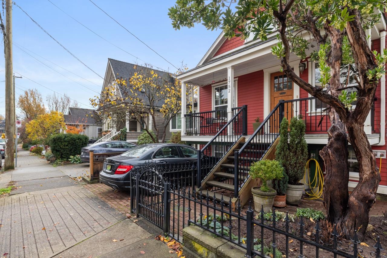 1752 E 4th Avenue Vancouver, BC - 29