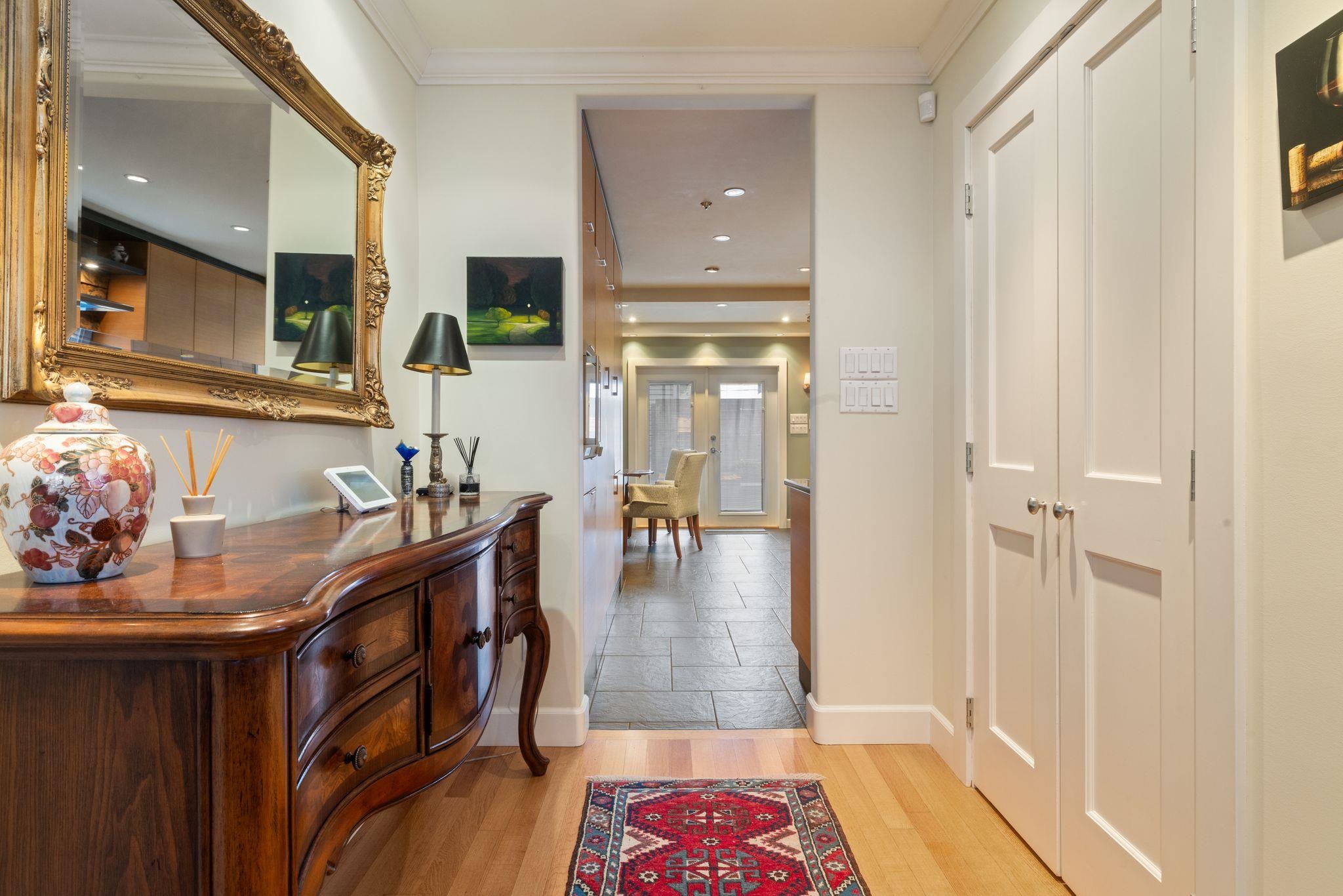 1730 Kitchener Street Vancouver, BC - 11