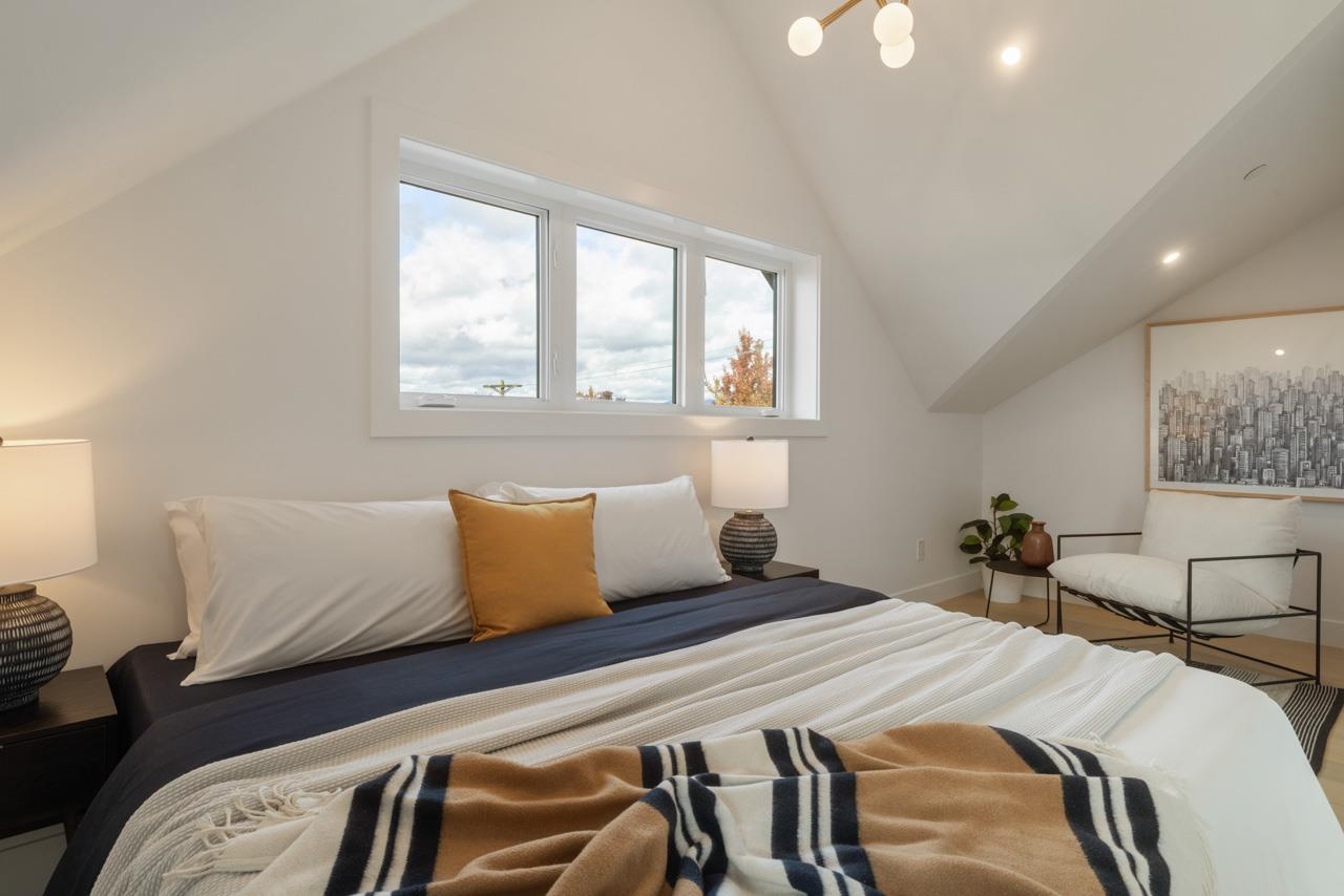 2 2680 E 5th Avenue Vancouver, BC - 25