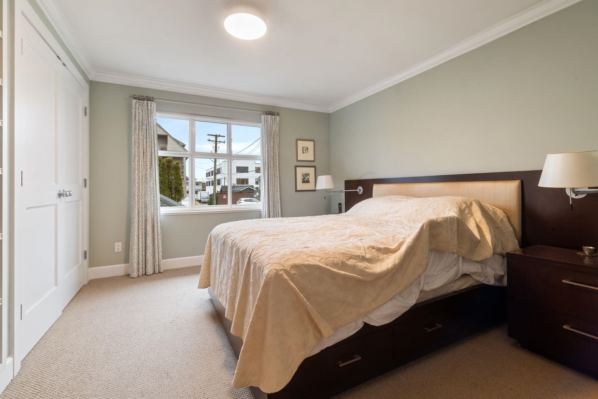 1730 Kitchener Street Vancouver, BC - 22