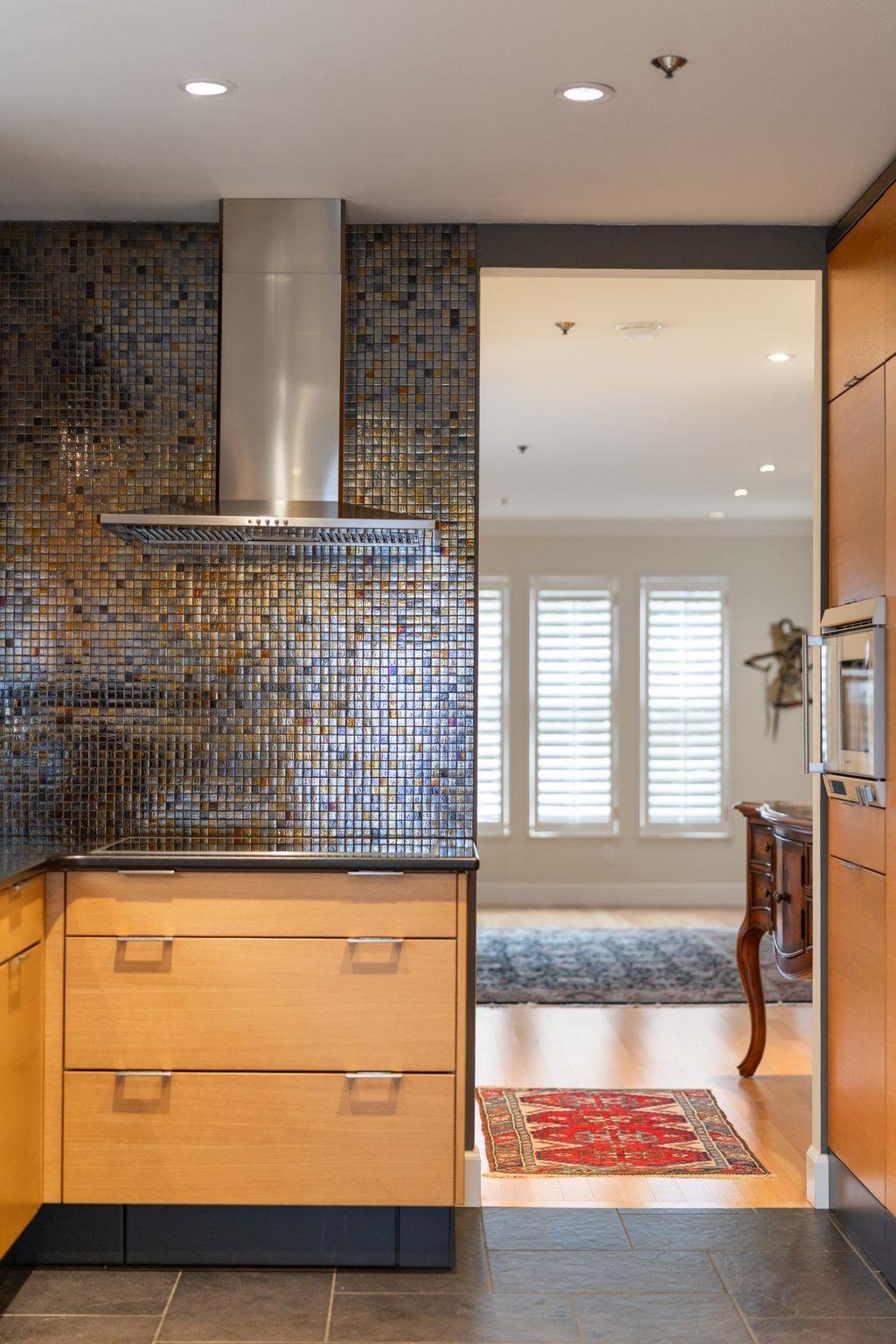 1730 Kitchener Street Vancouver, BC - 16