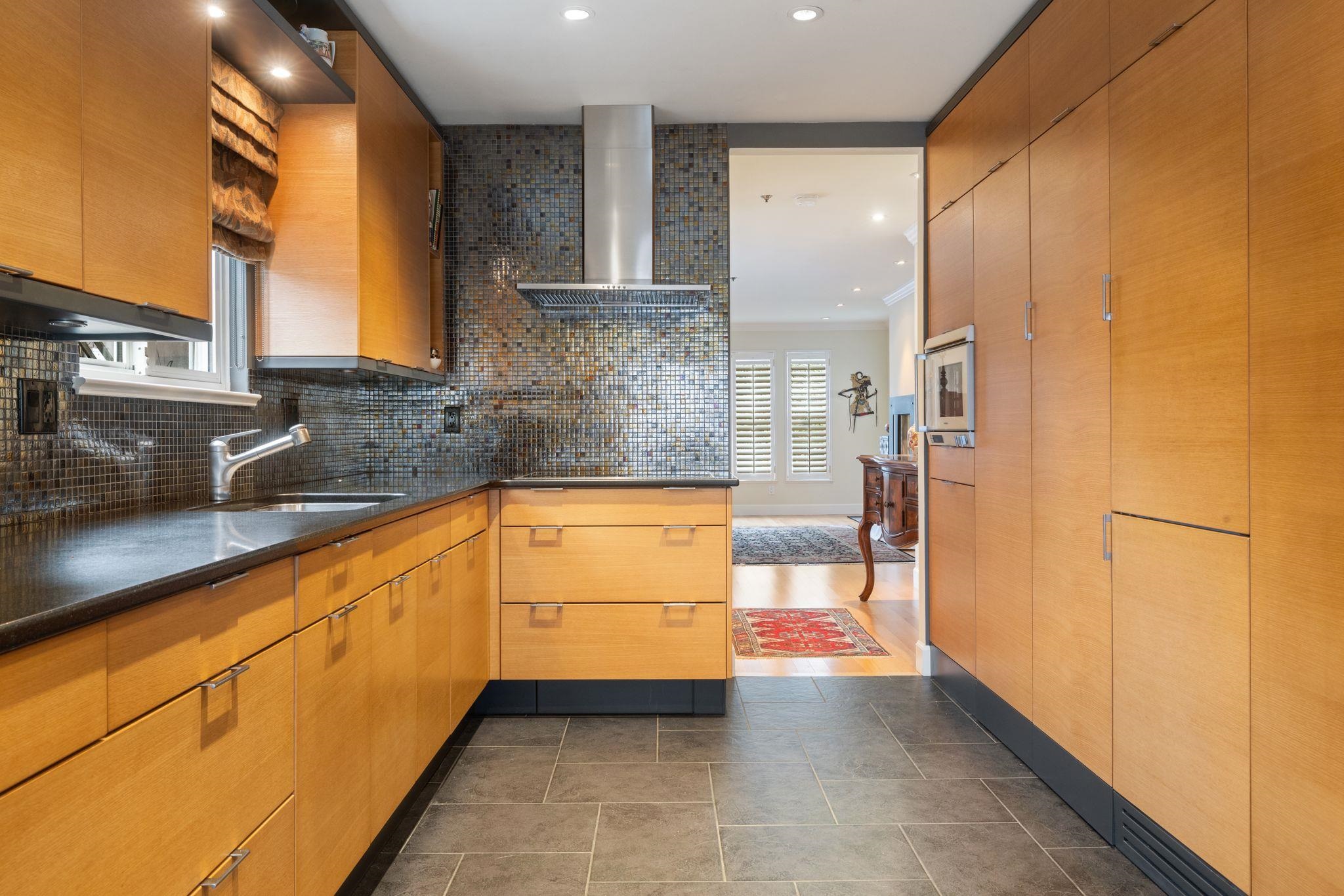 1730 Kitchener Street Vancouver, BC - 15