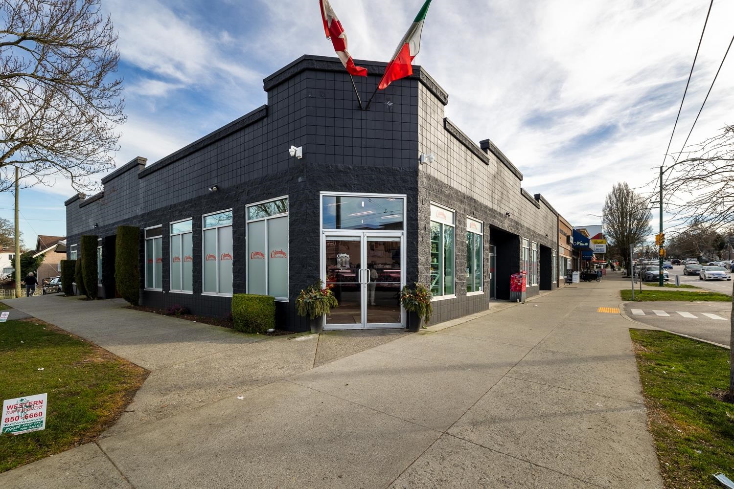 2 2539 Grant Street Vancouver, BC - 33