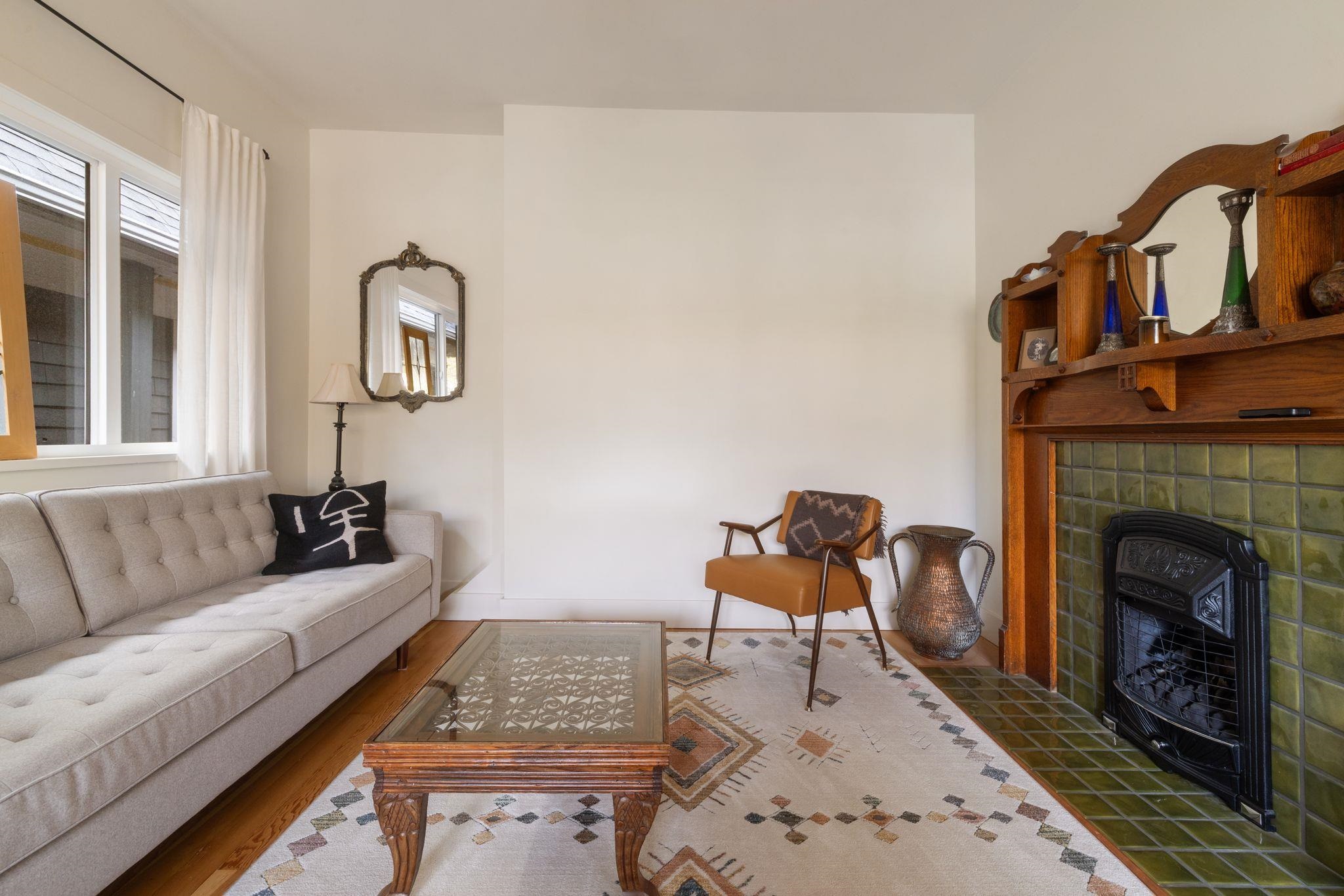 936 Semlin Drive Vancouver, BC - 6