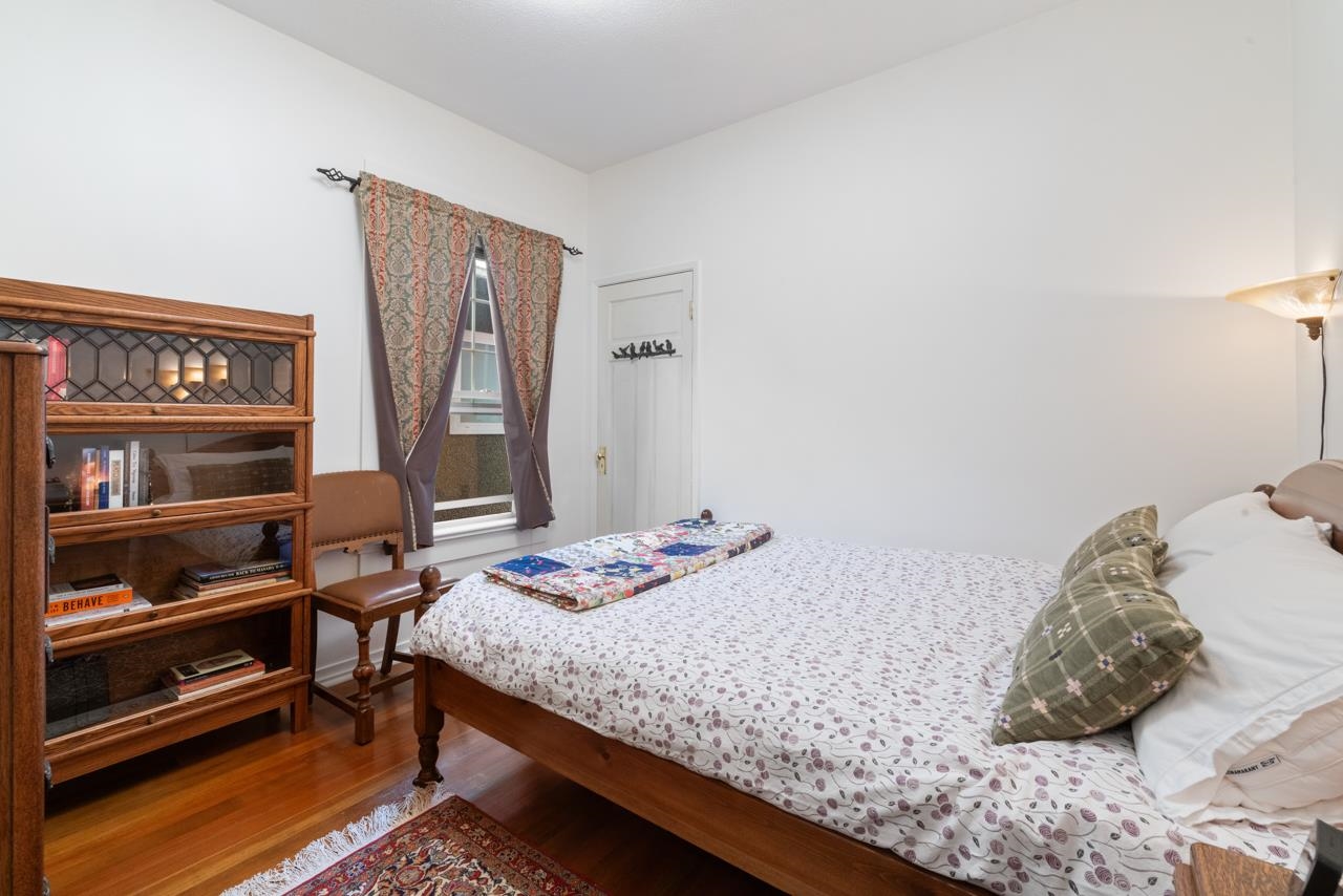 1752 E 4th Avenue Vancouver, BC - 14