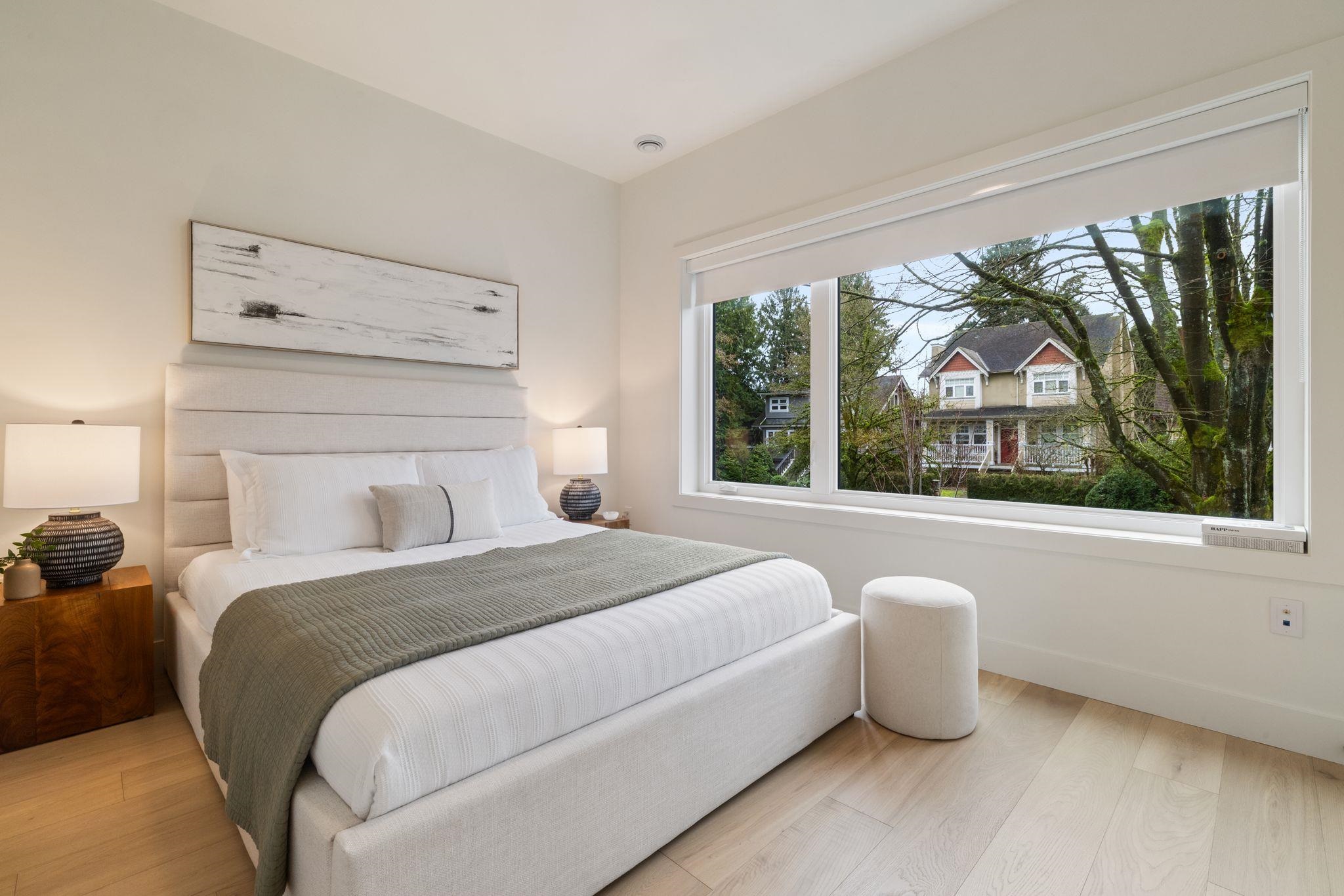 2 2541 Grant Street Vancouver, BC - 19