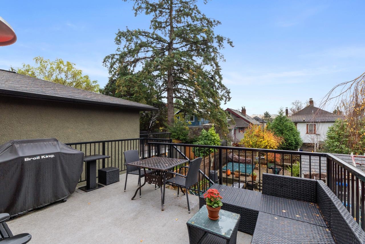 1752 E 4th Avenue Vancouver, BC - 23