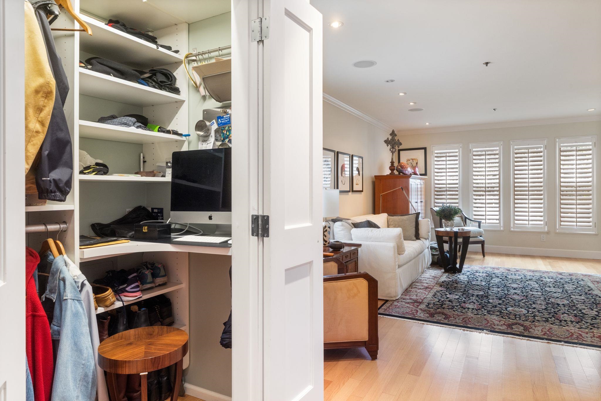 1730 Kitchener Street Vancouver, BC - 9