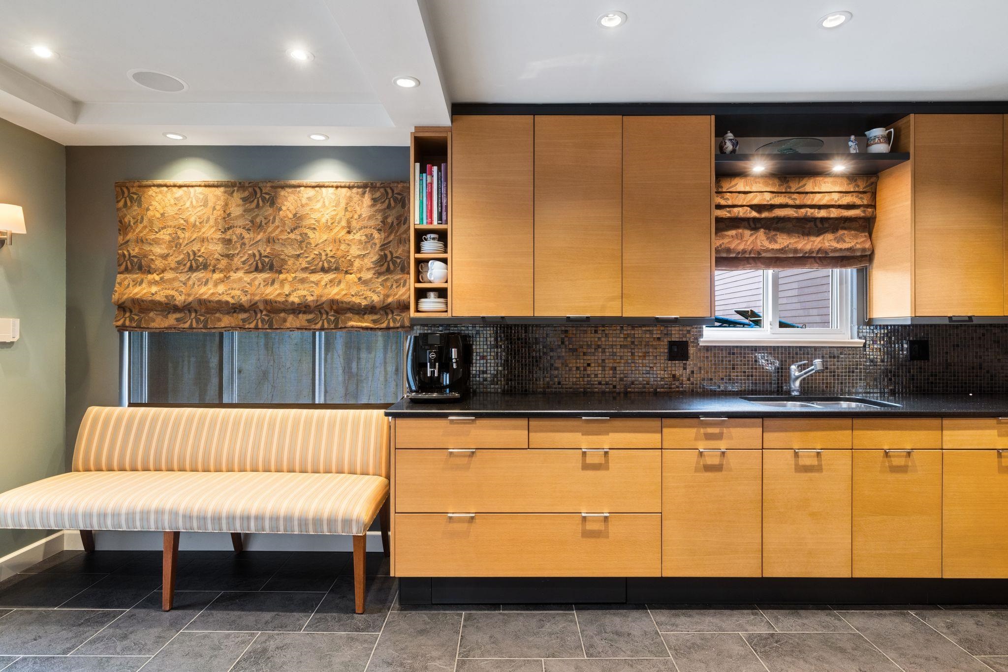 1730 Kitchener Street Vancouver, BC - 20