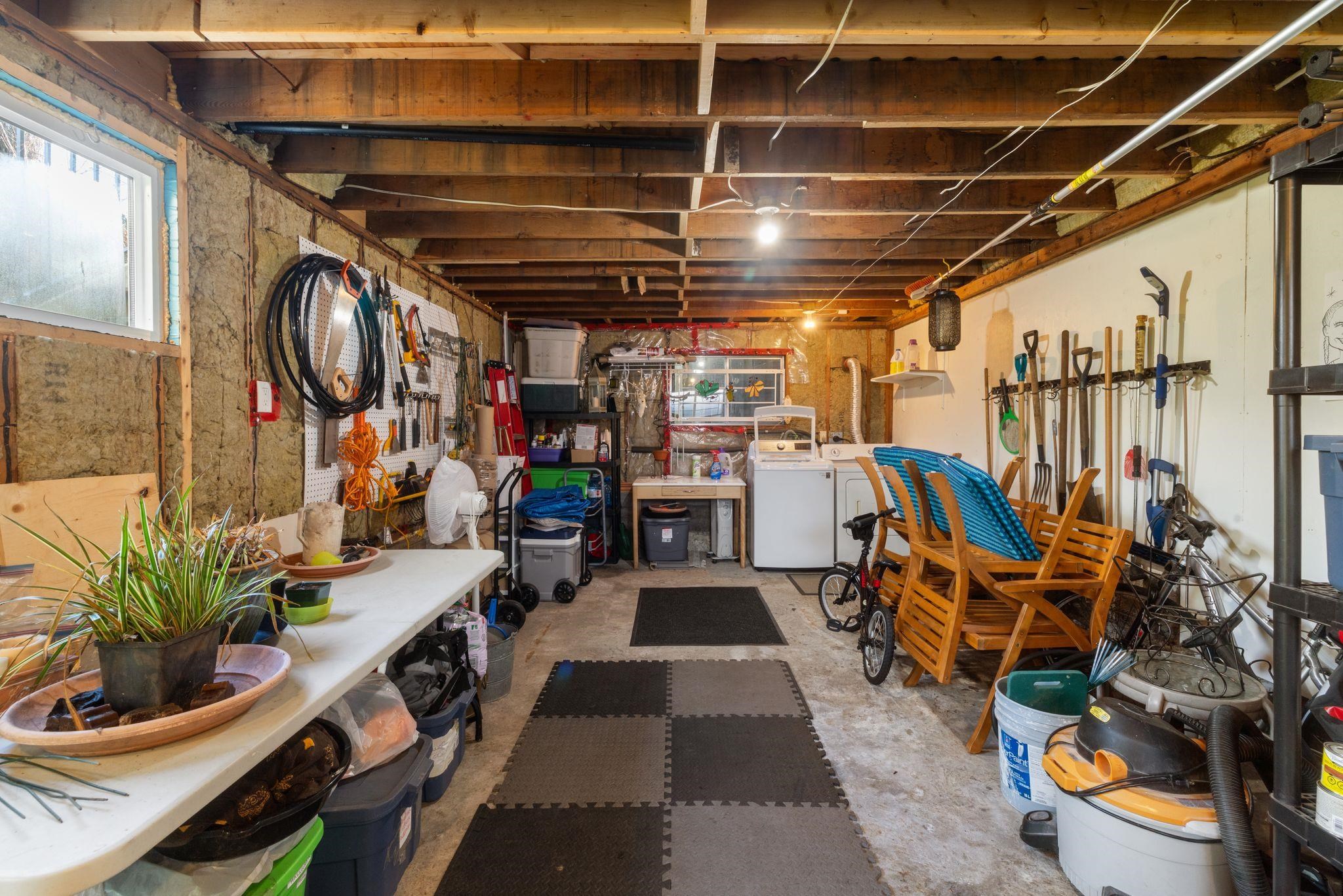 936 Semlin Drive Vancouver, BC - 30