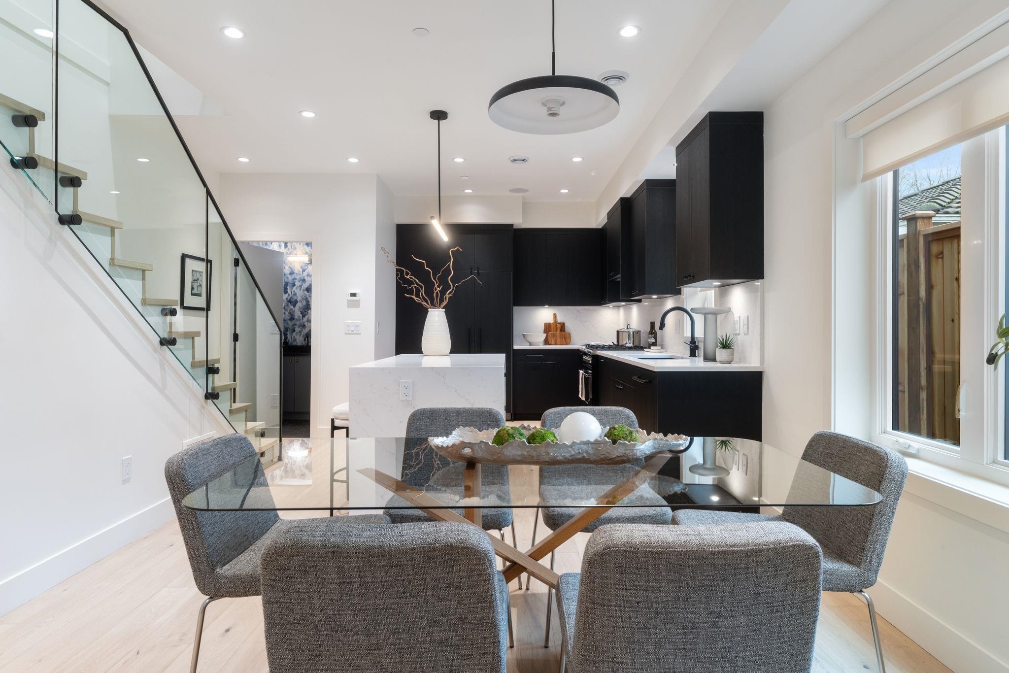 1 2539 Grant Street Vancouver, BC - 13