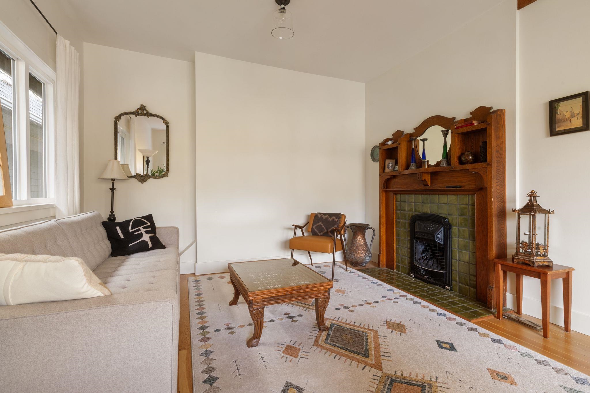 936 Semlin Drive Vancouver, BC - 8