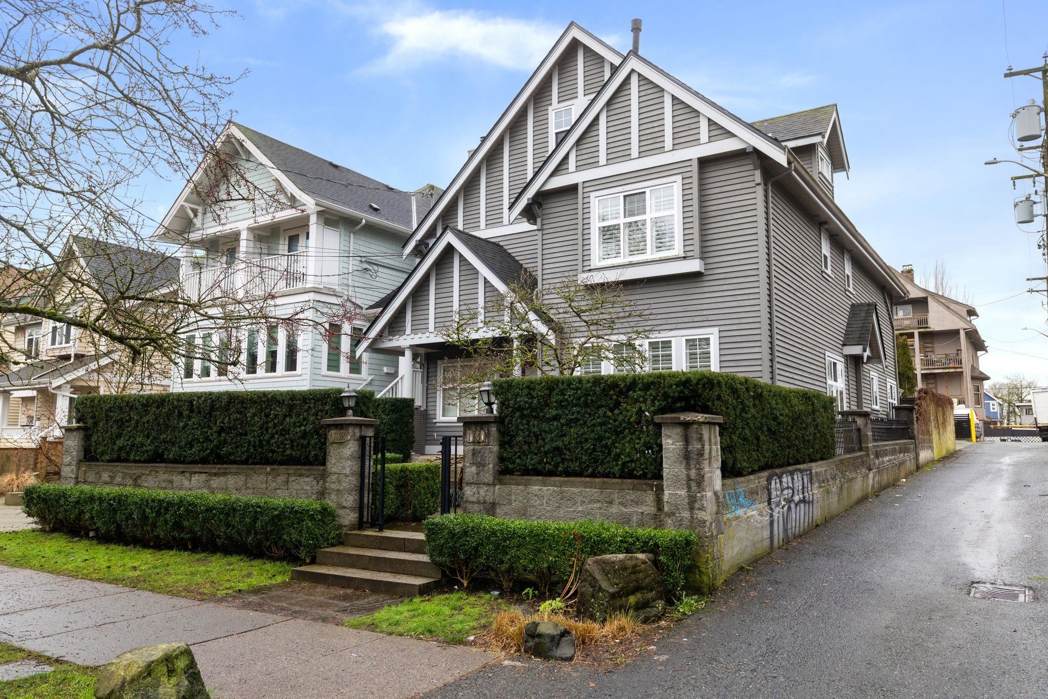 1730 Kitchener Street Vancouver, BC - 36