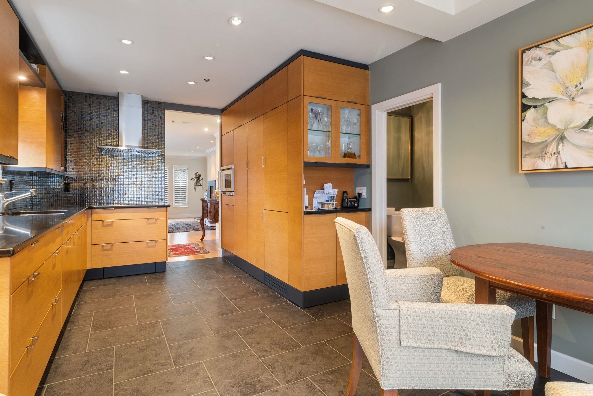 1730 Kitchener Street Vancouver, BC - 18