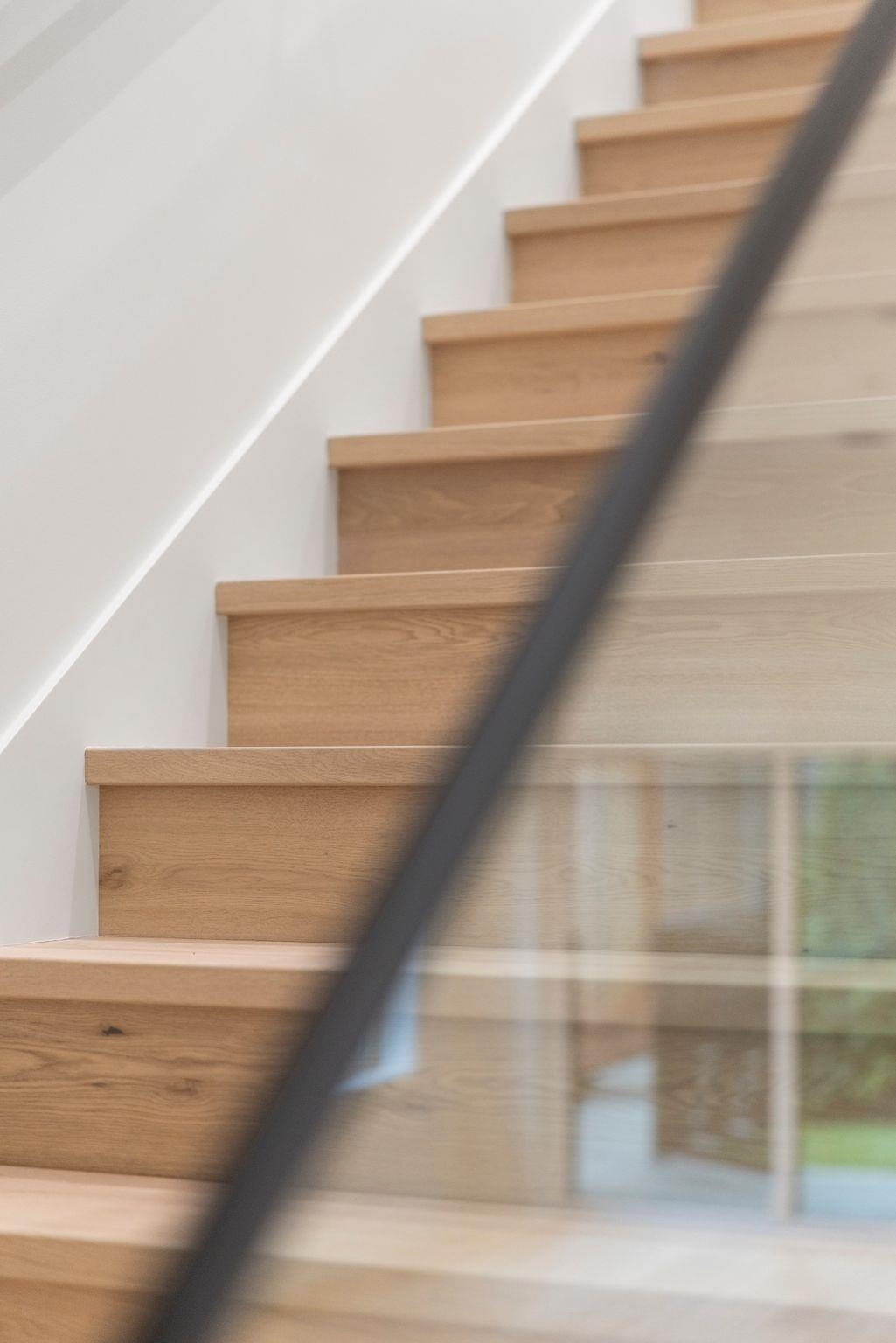 1 2539 Grant Street Vancouver, BC - 18