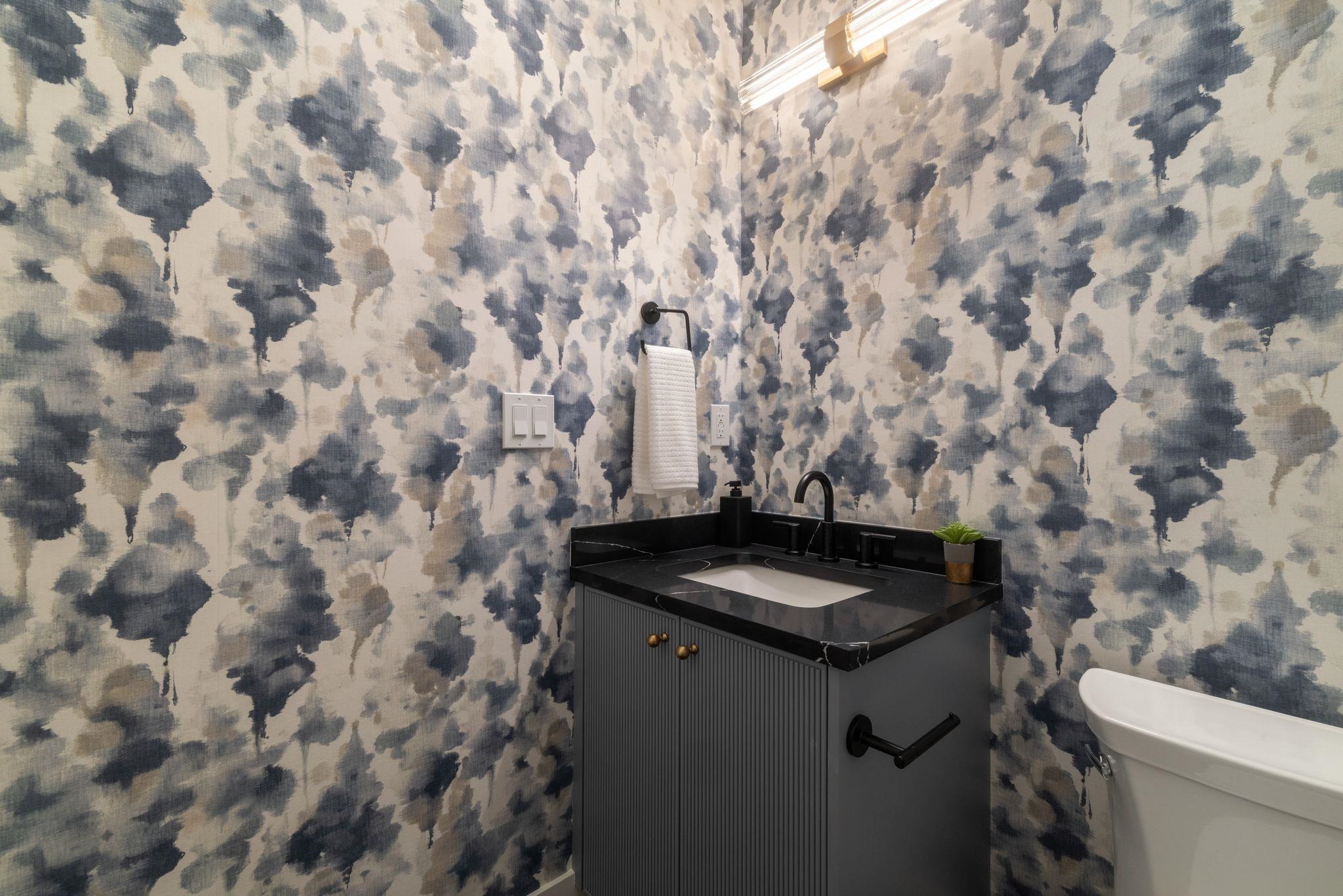 2 2539 Grant Street Vancouver, BC - 19