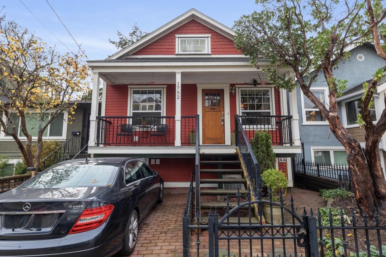1752 E 4th Avenue Vancouver, BC - 1