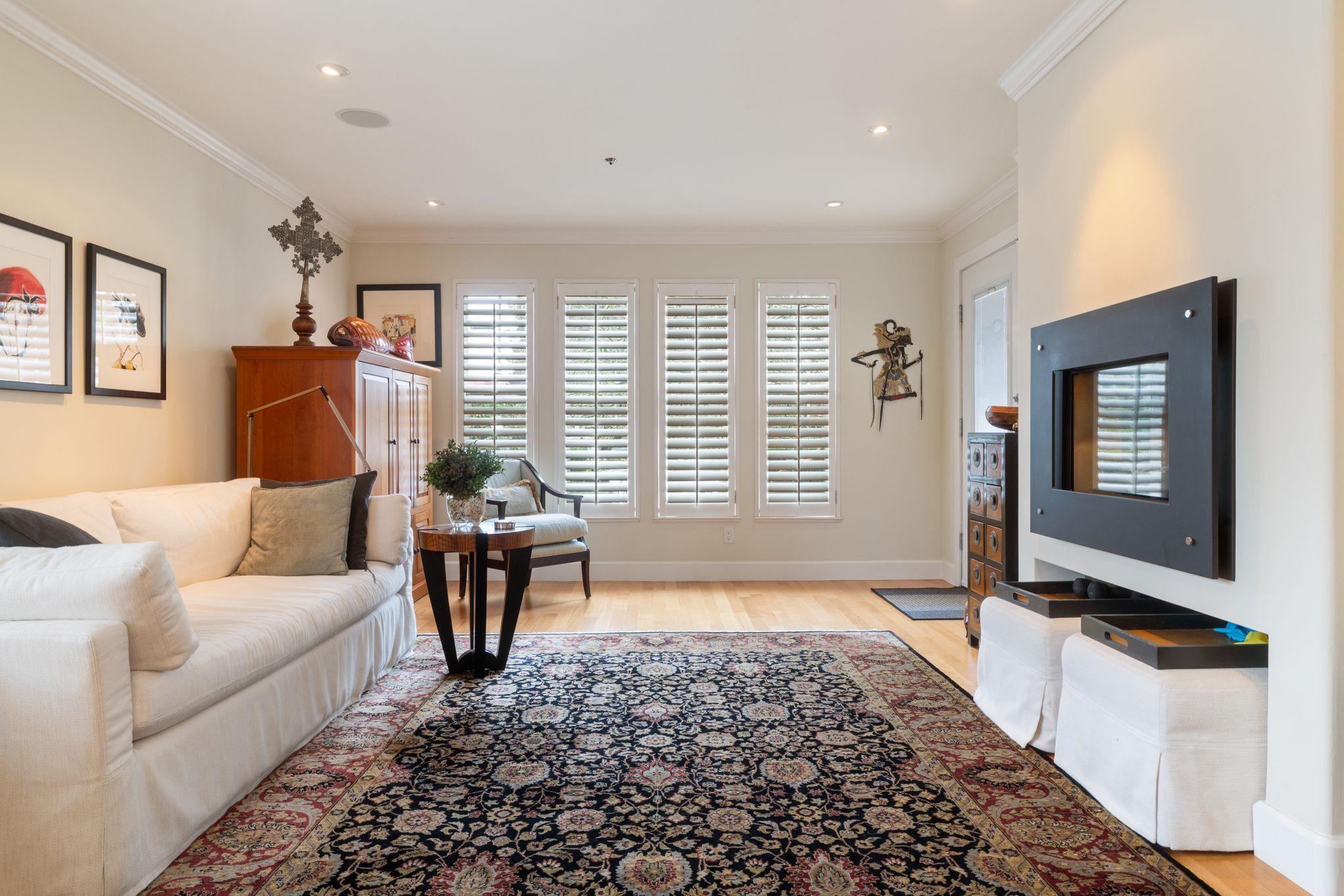 1730 Kitchener Street Vancouver, BC - 7